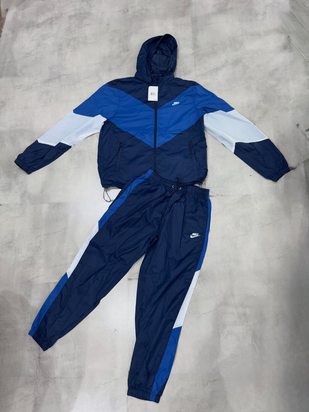 Conjunto Windbreaker, imagen 3